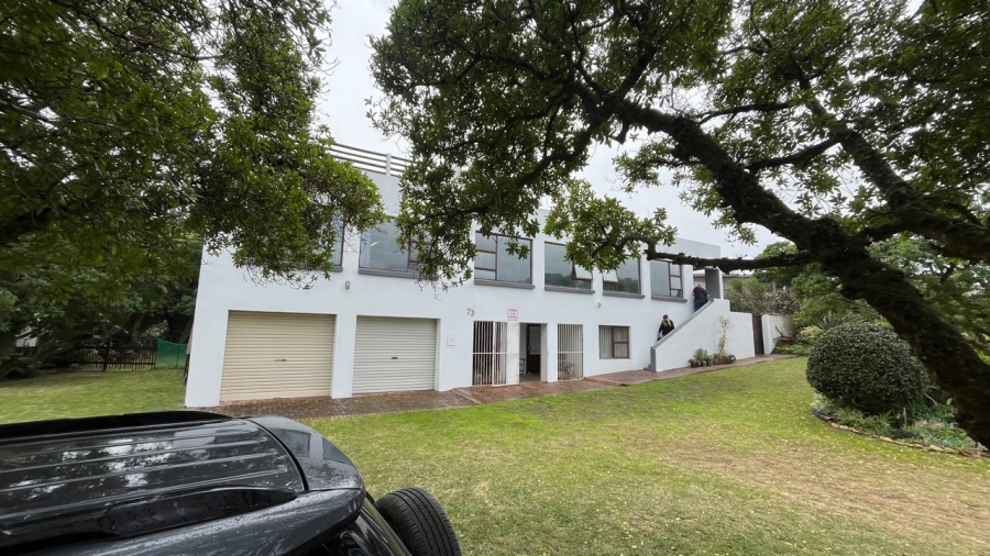 6 Bedroom Property for Sale in Oyster Bay Eastern Cape